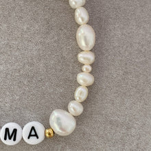 Load image into Gallery viewer, Pearl Mama bracelet