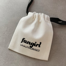 Load image into Gallery viewer, Pearl Smiley Bracelet