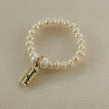 Load image into Gallery viewer, Tiny pearl ring