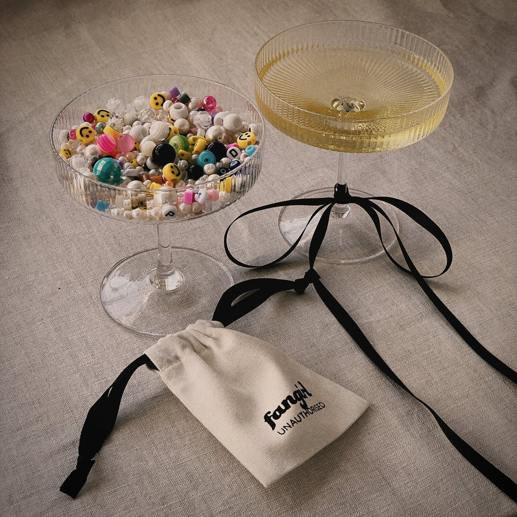 Fangirl Unauthorised Bracelet Workshop – Holmesdale special event