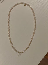 Load image into Gallery viewer, Pearly letter necklace
